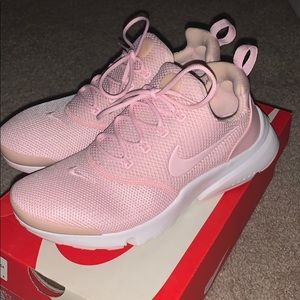 Nike women’s running  shoe👟 #Nike #womens